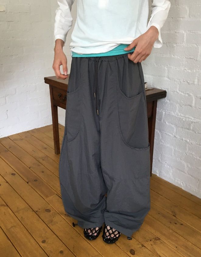 BAON（バオン）の「Ibe Balloon Wide Cut Nylon Banding Pants（Pants）」