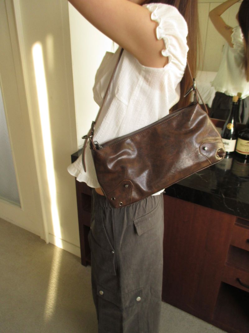 under stud shoulder bag
