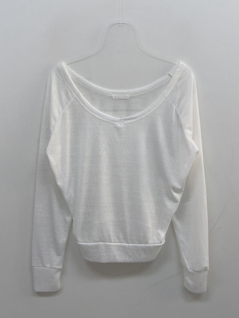 Rugged V-Neck Raglan T-Shirt