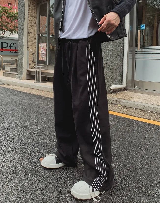 2PLAN（ツープラン）の「ケヴィン トラック ワイド スウェットパンツ（パンツ）」