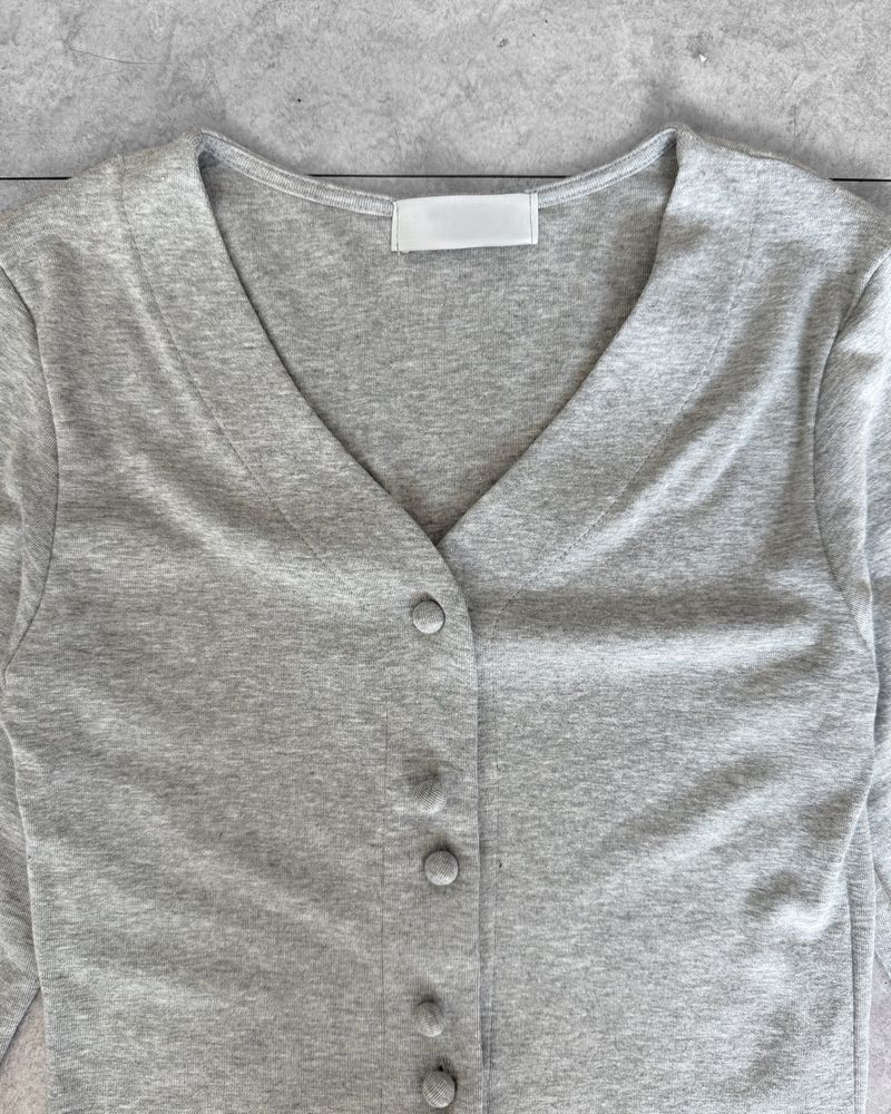 MELLOW BEAN V-NECK CARDIGAN