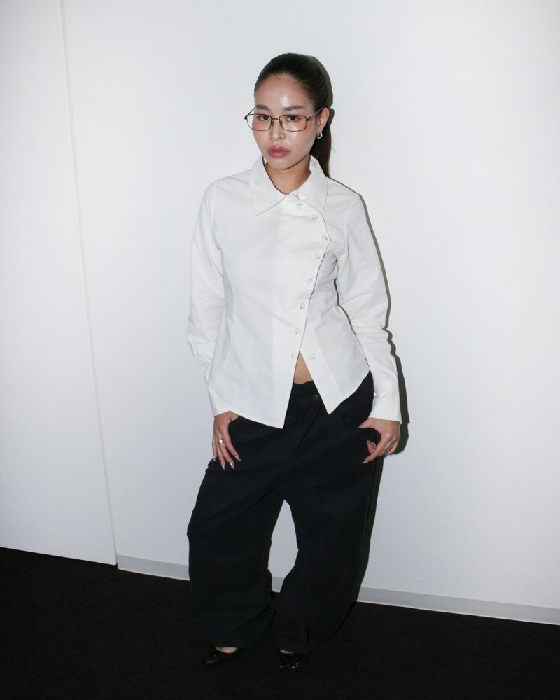 Side button shirts [White]