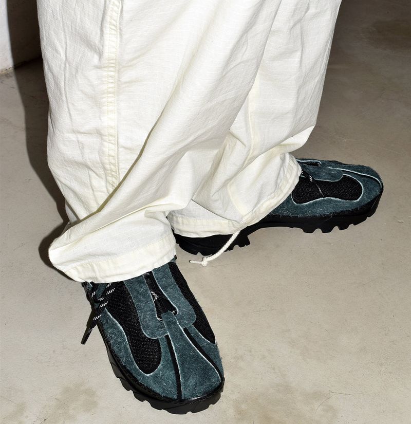 [MADE] DVSN HIKE TRACKERS 03