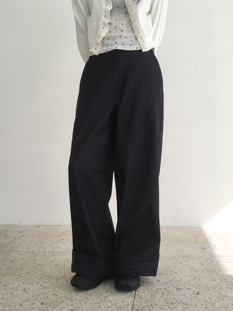 Plaid Roll-Up Pants