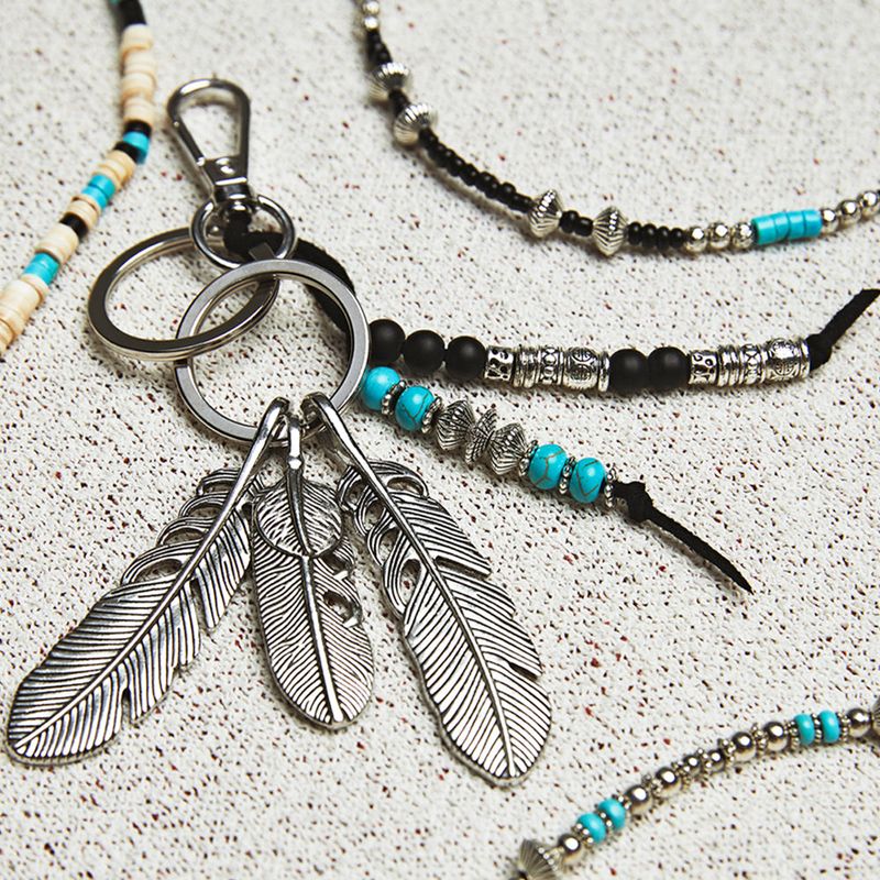 KND(ケイエンド)の「navajo feather & beads keyring black(Toys/Key Holders)」