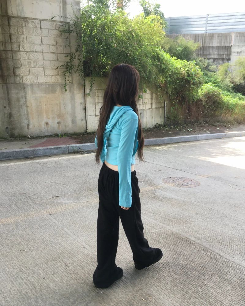 Warmer crop hood jumper