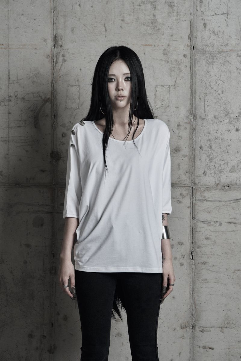 [label] metal button loose drape top WHITE