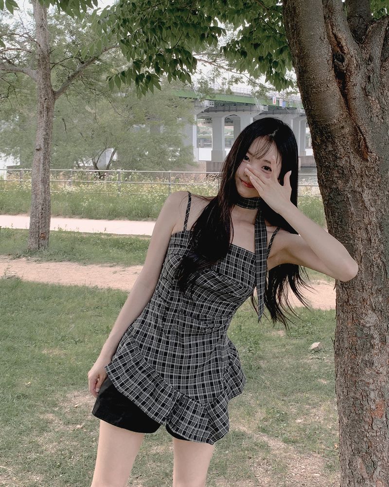 Miflang check blouse & tie set