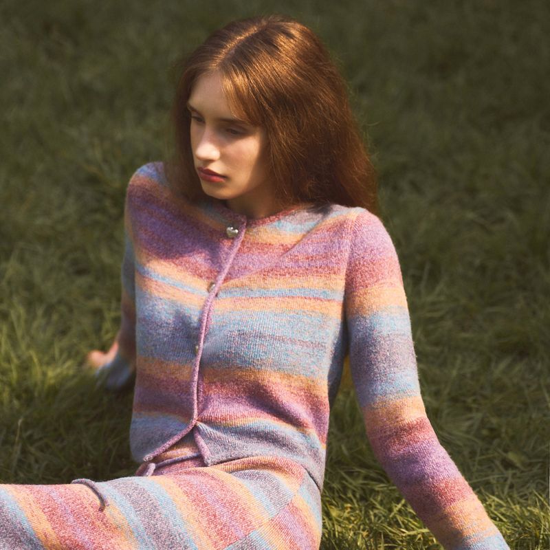PASTEL GRADATION HEART BUTTON CARDIGAN - PURPLE