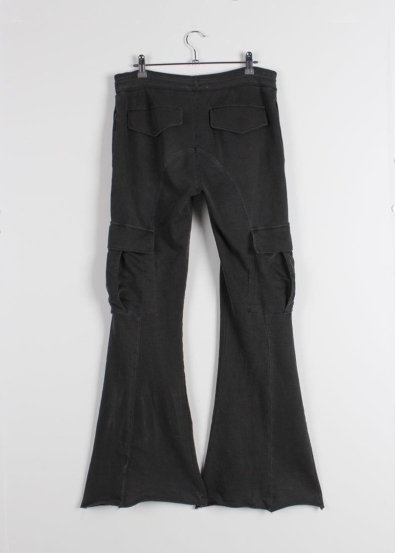 WASHING CARGO BOOTS CUT PANTS
