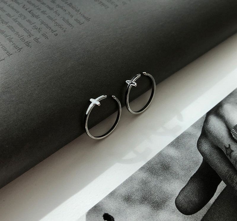 Unique Cross Ring (2color)