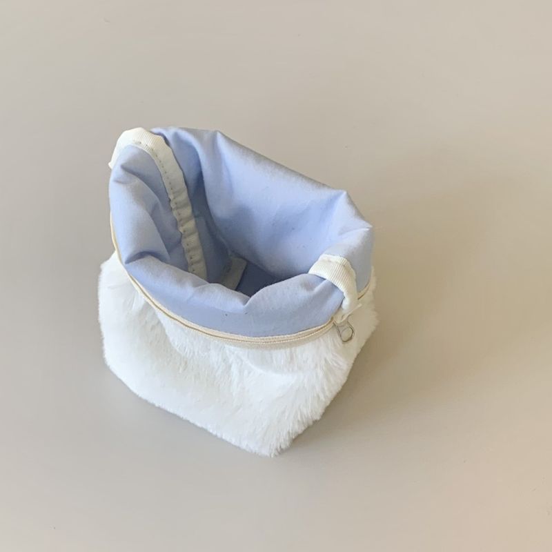 classic pouch_fur ivory