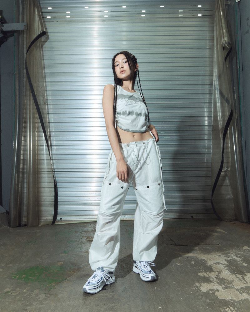 glossy snap jogger pt - white