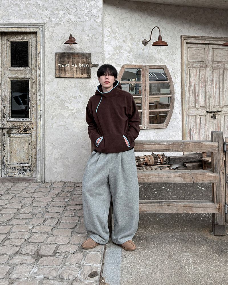 Nover Back Patch Fleece Sweat Pants