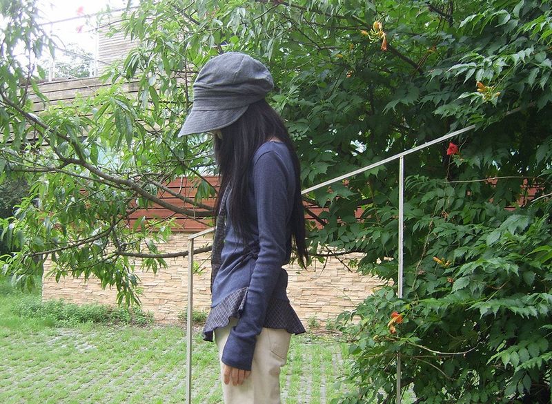 check scarf tee