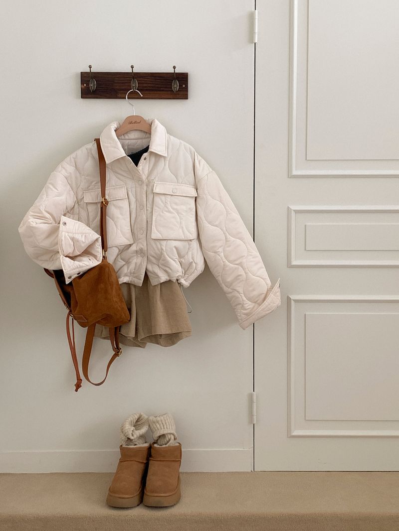 [BELLIDE MADE] Mat string quilting collar lightweight jacket padding