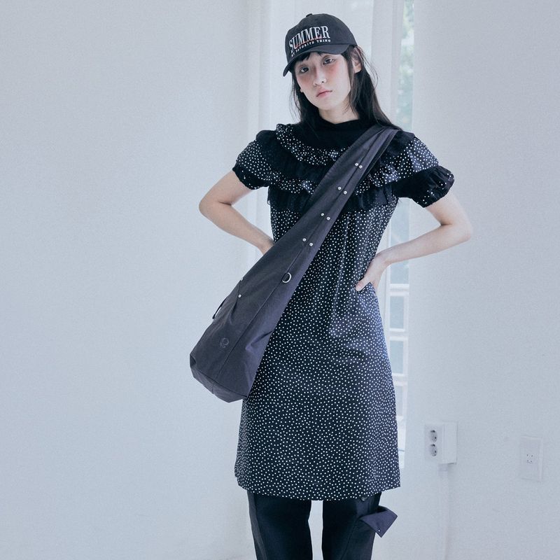 rivet cross bag (charcoal)