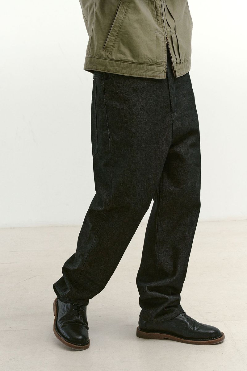 Natural High Waist Baggy Fit Denim Pants (Black)