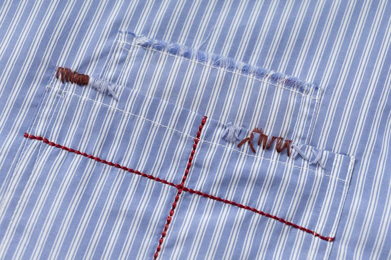 SIGNATURE BACK PATCH HAND-STITCHED CROSS PATCH POCKET STRIPED SHIRT
