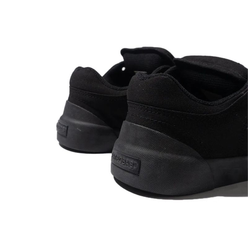 Patrobas Bulky All Black Sneakers