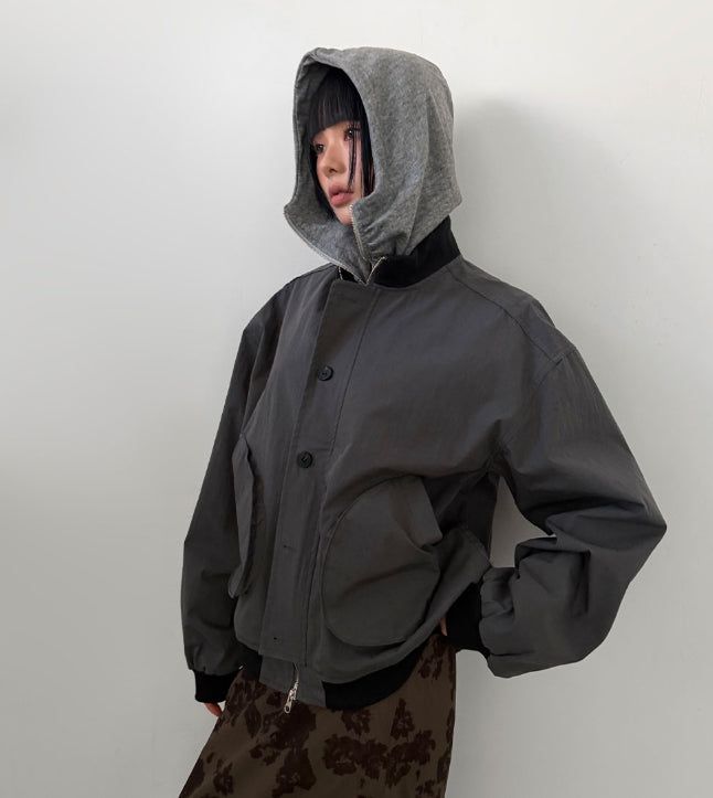 SHIRRING HIGH NECK ZIP-UP