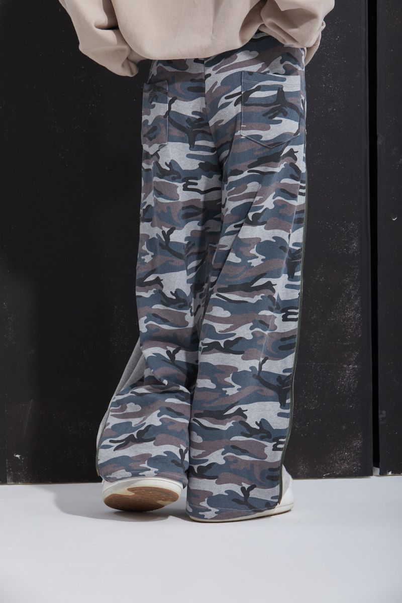 HIDDEN JOGGER