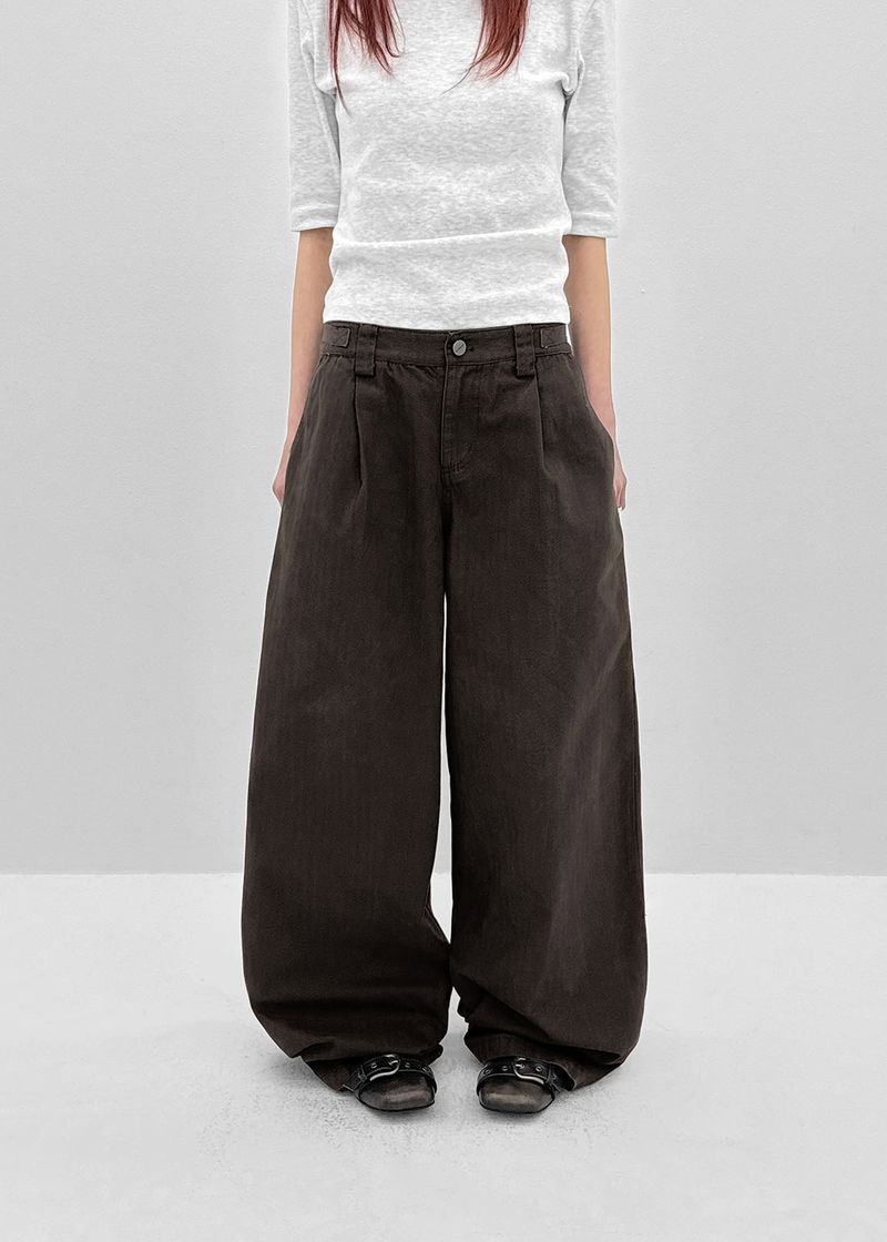 BLACKUP（ブラックアップ）の「[MADE] Girliven Herringbone Single-Tuck Wide Pants（Pants）」