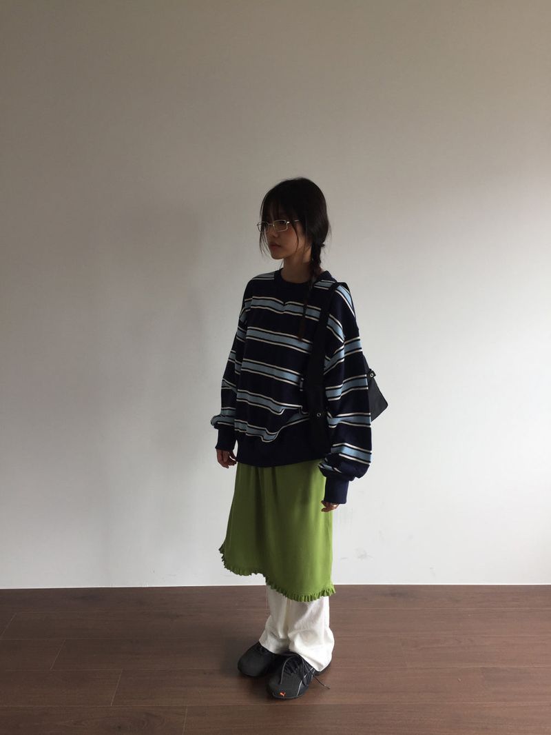 Baldwin Striped Man-to-Man (2color)