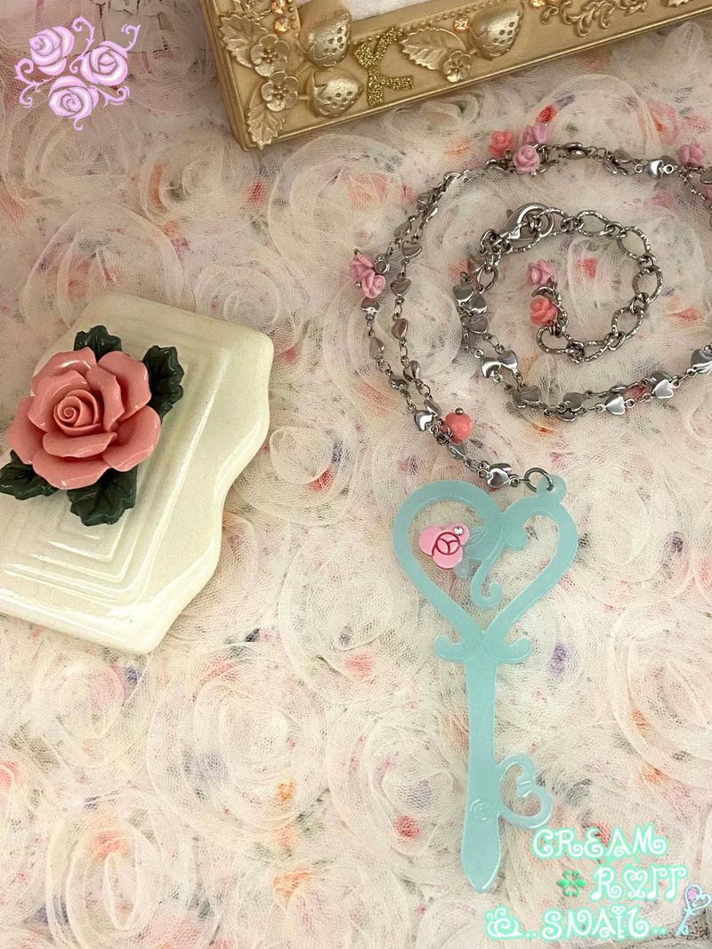 ♬ love key chain necklace (clear ver.) ♬