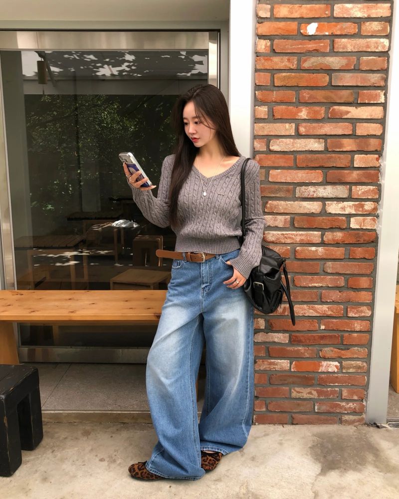 [ORIGINAL] Hayden Cable-Knit V-Neck Knit