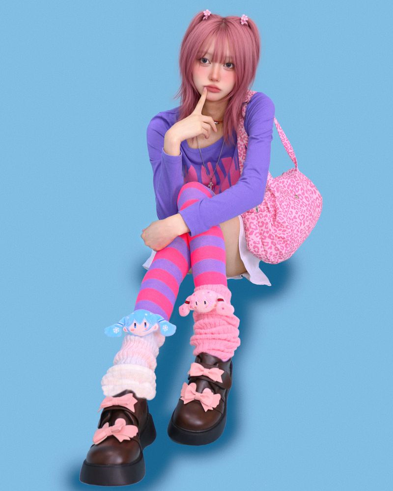 kitsch purple-pink knee socks