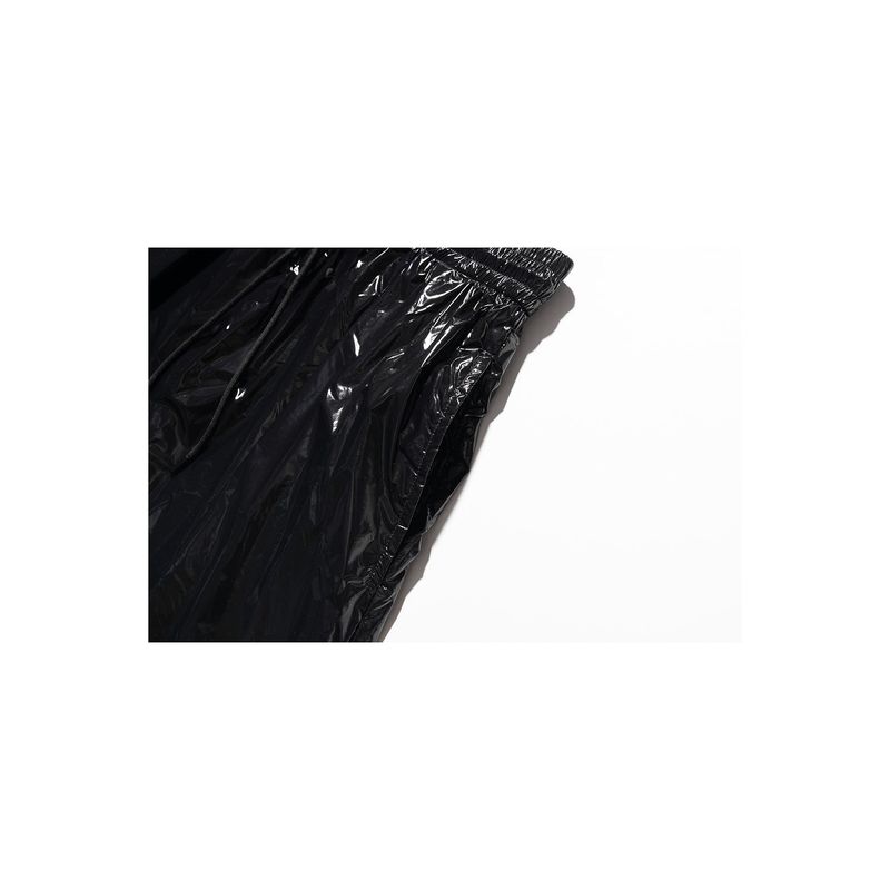 C LOGO ONE TUCK SATIN WIDE SHORT PANTS