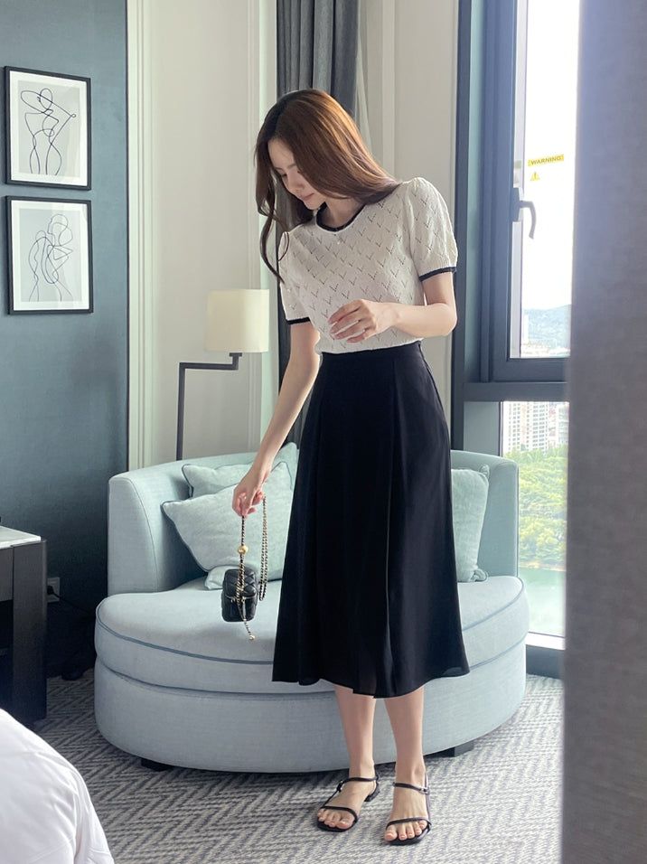 Charlene Two-Slit Banding Flare Skirt