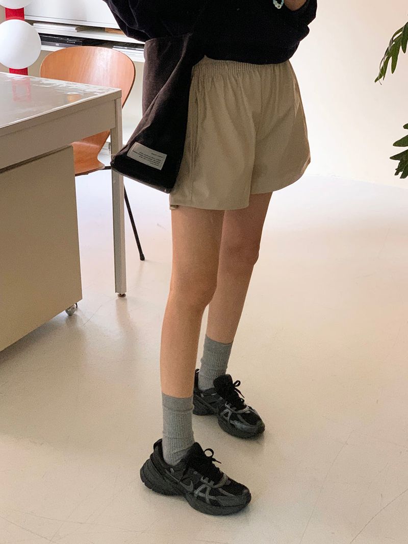 [MADE] Le Elle Leather Shorts