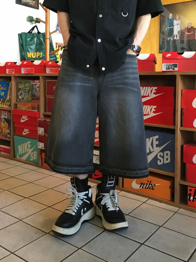 Brush Cutting Bermuda Denim Pants 2C