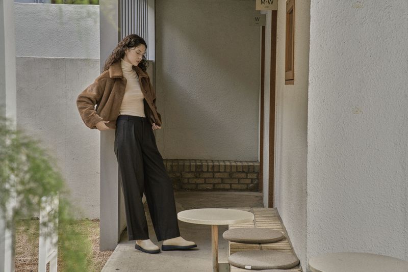 FAKE FUR SHORT COAT_BROWN