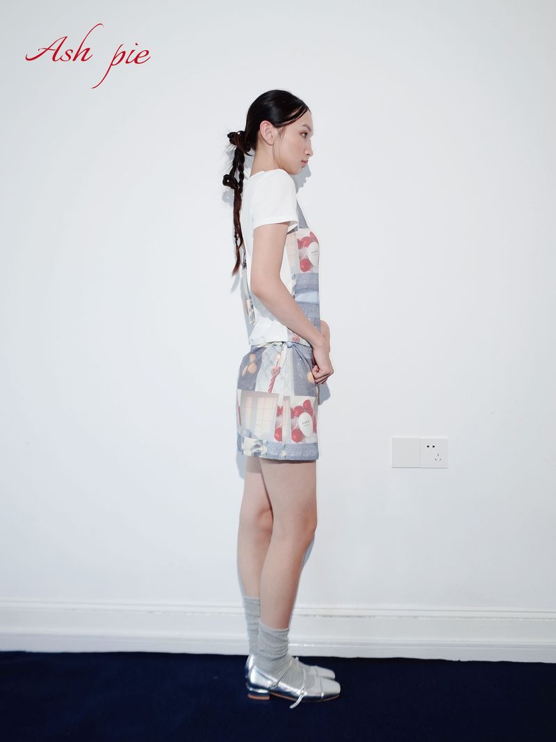 Knotted bodycon skirt