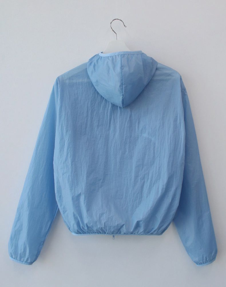 slit wind breaker