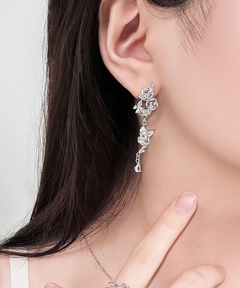 Silver Rose Unbalance Earrings