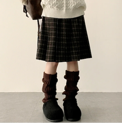 Bomi A-line pleated check midi skirt 