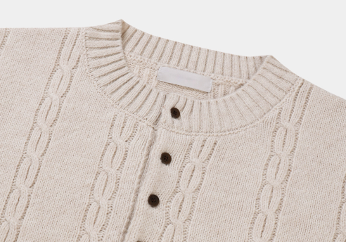 Look & P Henry Neck Button Cable Overfit Knit