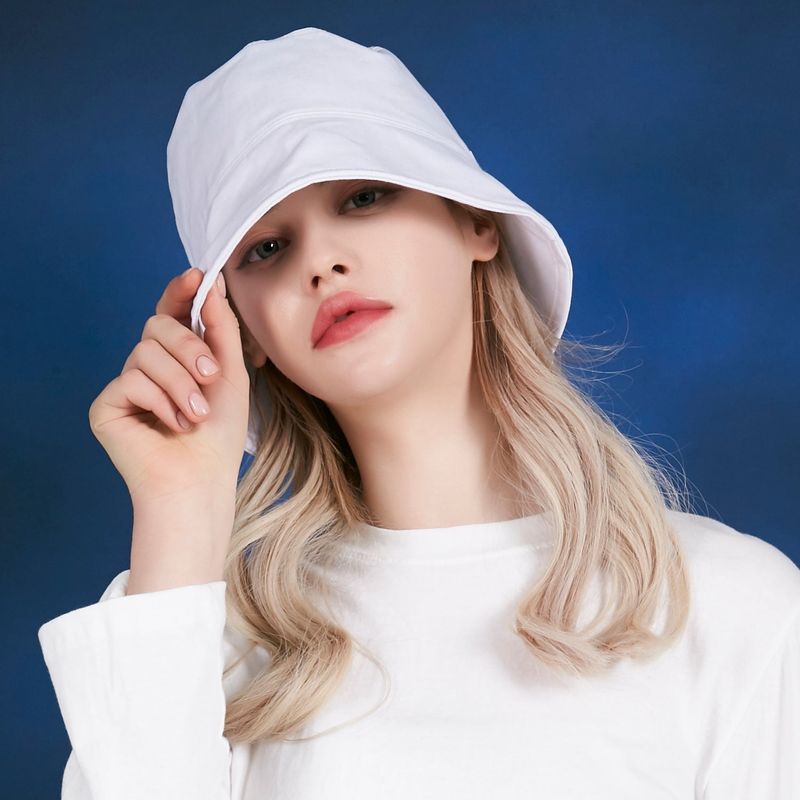 Stud drop over fit bucket hat WHITE