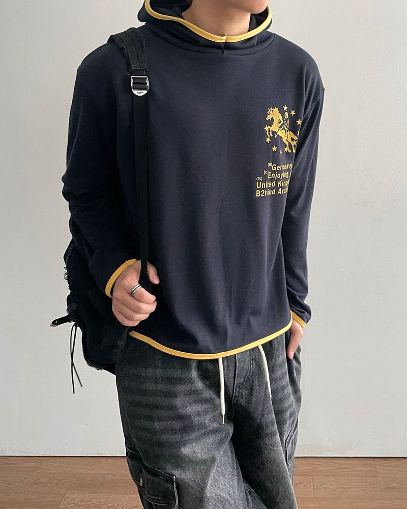 Emblem Crop Hoodie