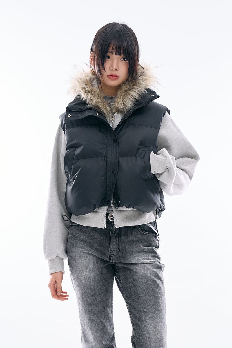 Raucohouse（ラウコハウス）の「Tierra Crop Padded Vest（Tops）」