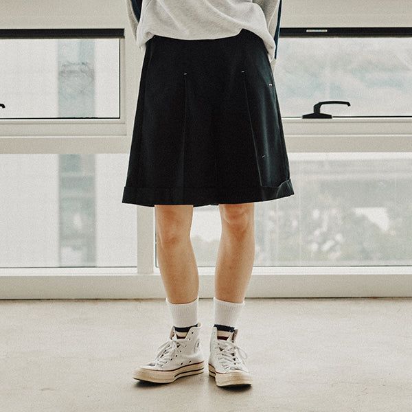 ROMANTIC CROWN（ロマンティッククラウン）の「WIDE BERMUDA PANTS_BLACK（Pants）」