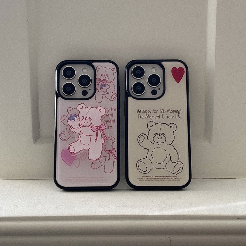 mademoment（メイドモーマン）の「[Mademoment]フラッフィーストロベリーベアデザインアイフォンエポキシーケース（スマホグッズ/小物）」