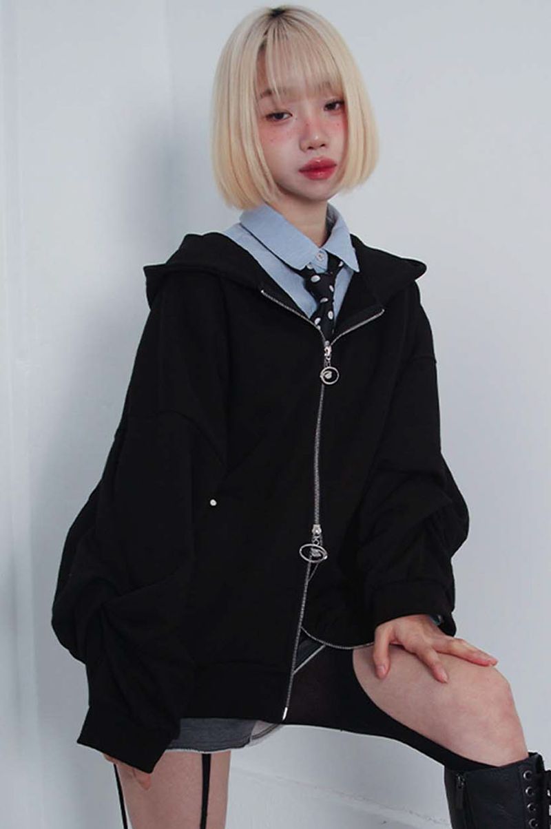 BFEEP（ビーピーピ）の「2WAY LOGO TWIST STUD HOOD ZIP-UP_BLACK（Tops）」