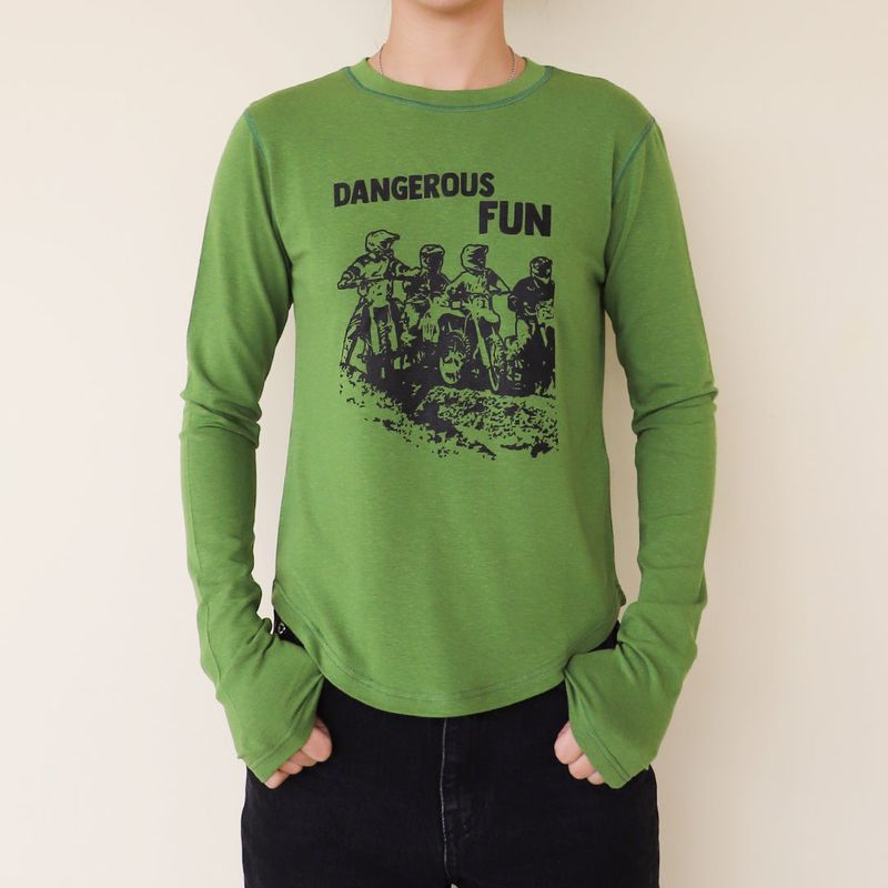 KRUCHI(クルチ)の「DANGEROUS FUN long-sleeved T-Shirt (GREEN)(Tops)」