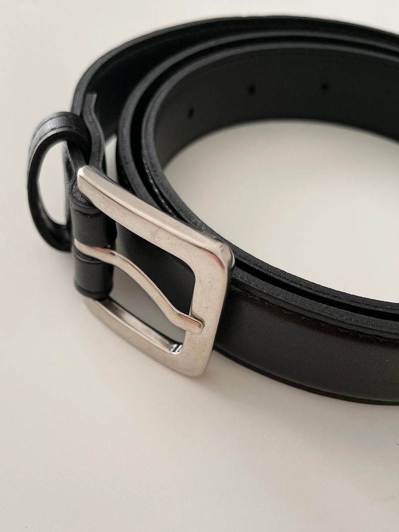 Oblong buckle belt 