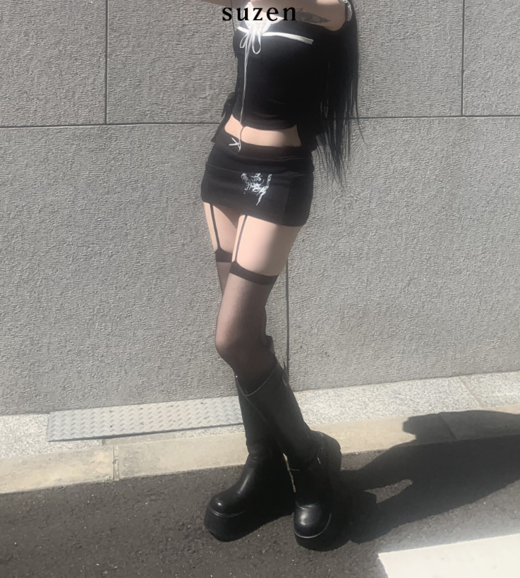 suzen（スゼン）の「Ludena Tattoo Low-Waist Skirt（Skirts）」